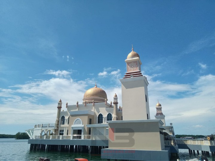 Masjid_Terapung_Lok_Tuan_new.jpg